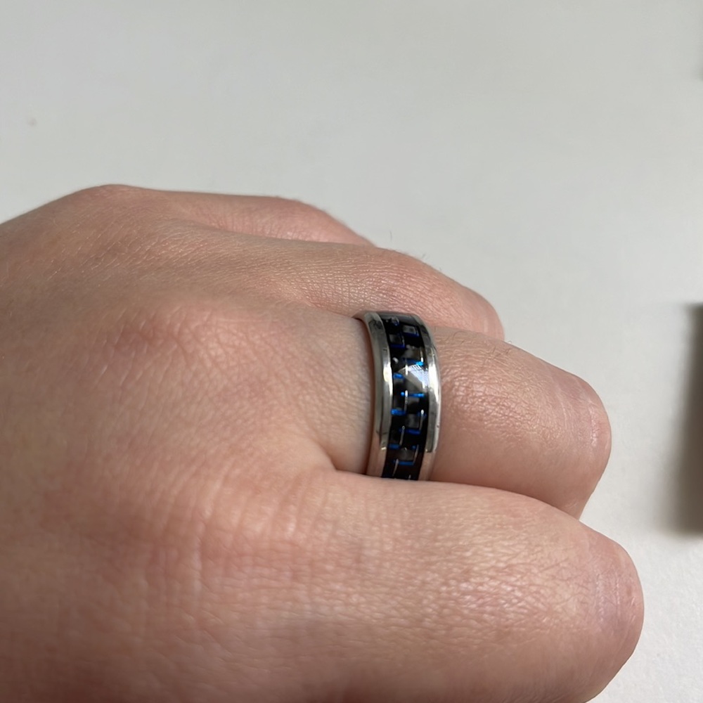 2020 Titanium Steel Black/Blue Carbon Fiber Ring - Picture 3 of 4